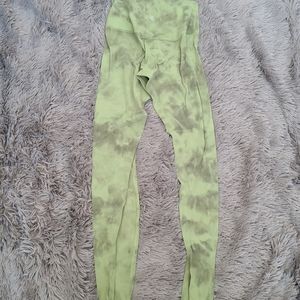 NWOT Lululemon align pants, 28"